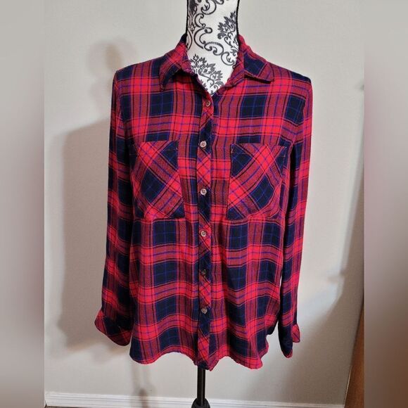 Laju woman's plaid medium button up shirt - Picture 2 of 7